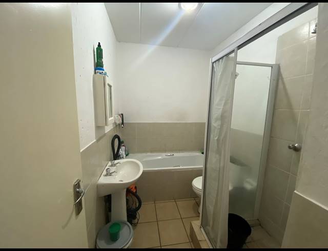 2 BEDROOM SECTIONAL TITLE FOR SALE IN COMET